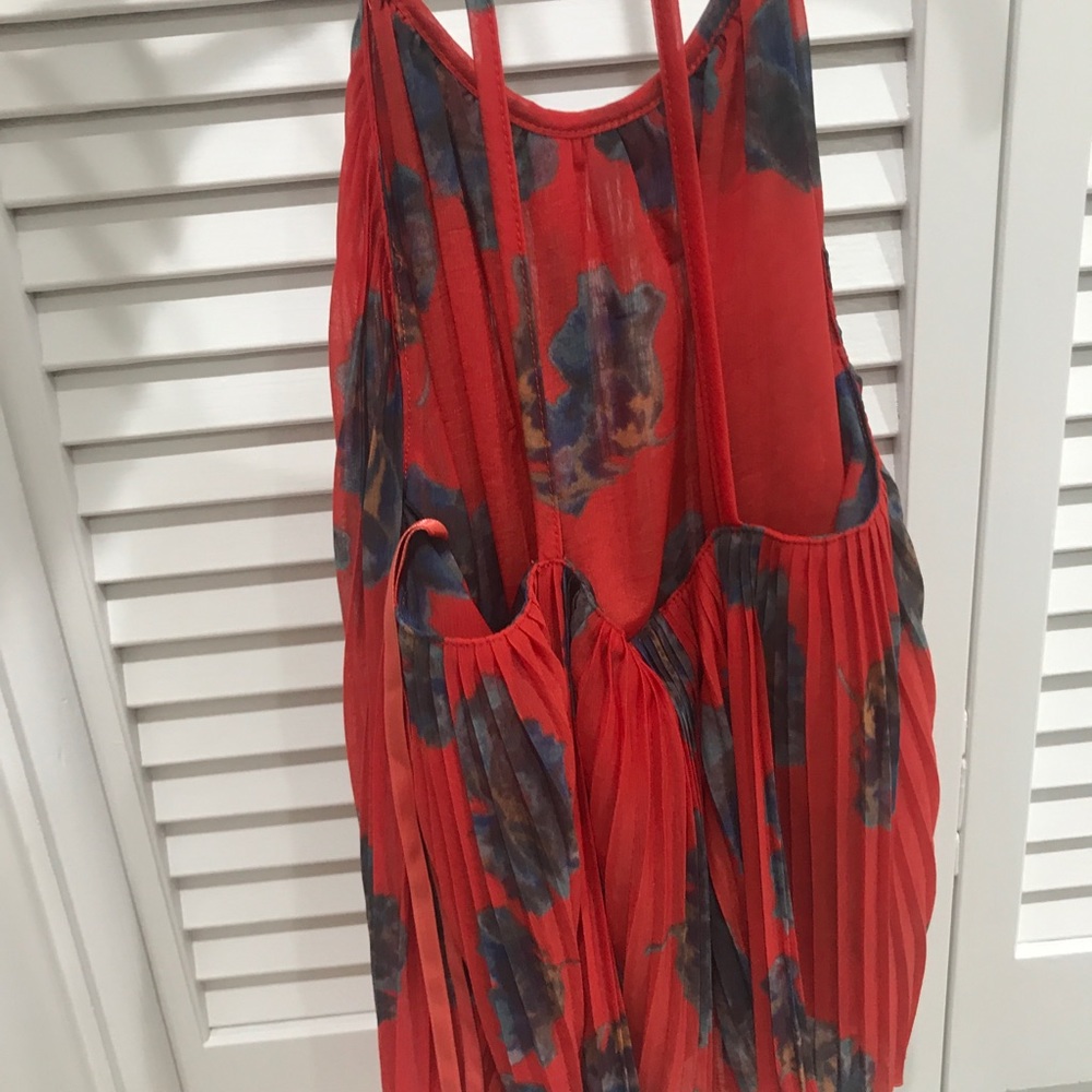 Red Floral Tank - Picture 3 of 4